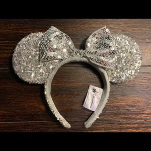 Official Disney Minnie Mouse Ears